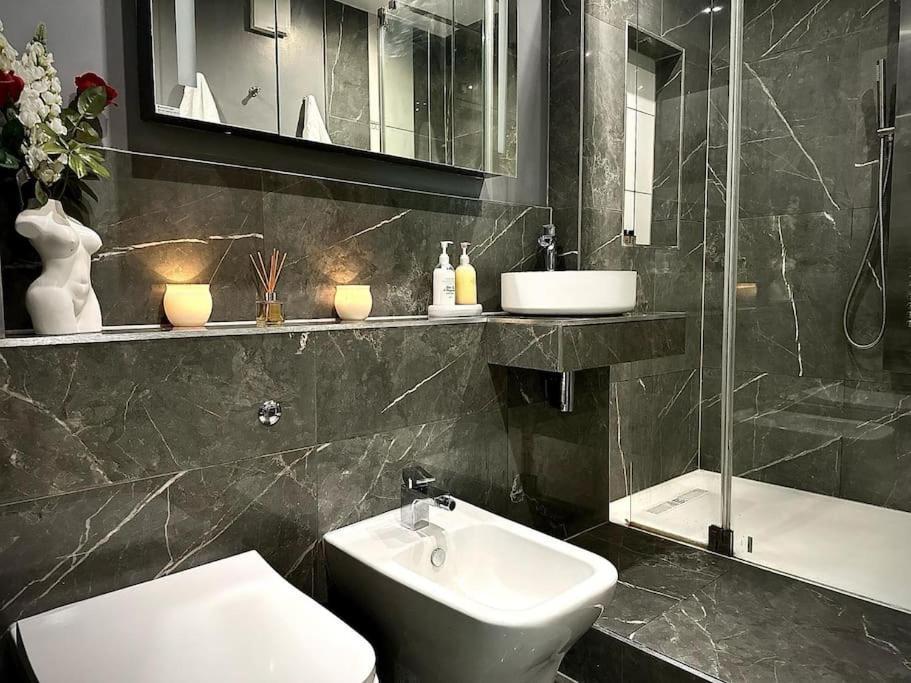 Stunning Luxury Croydon Apartment Gatwick Airport Close Purley Exterior foto
